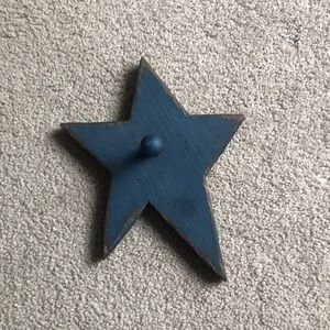 Star wall peg